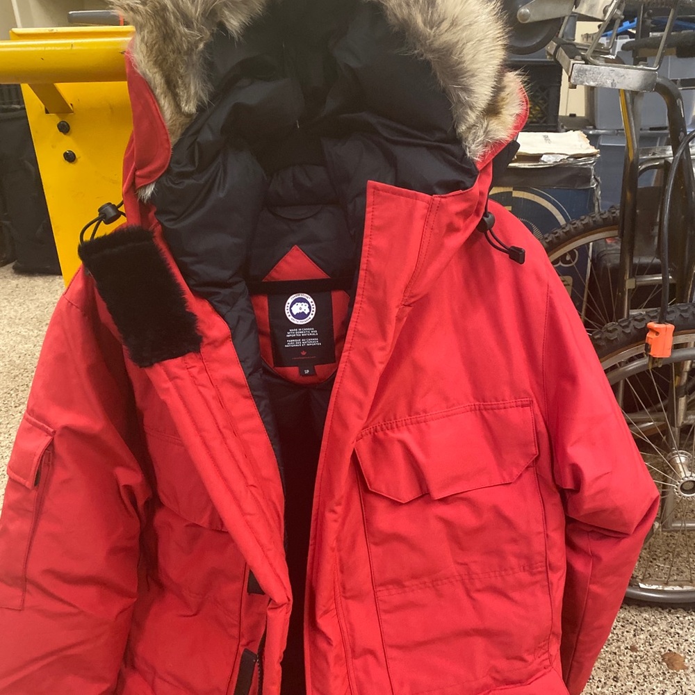 Canada Goose Men’s Expedition Parka (Red)